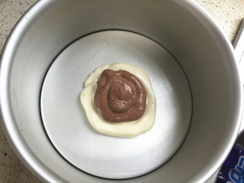 双色拉花戚风蛋糕步骤15