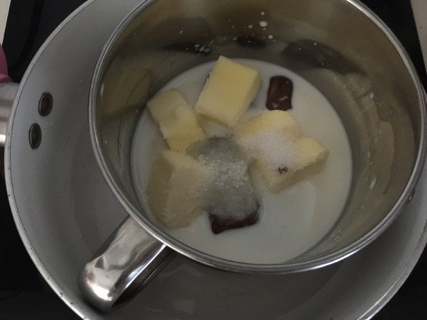 草莓巧克力蛋糕步骤4