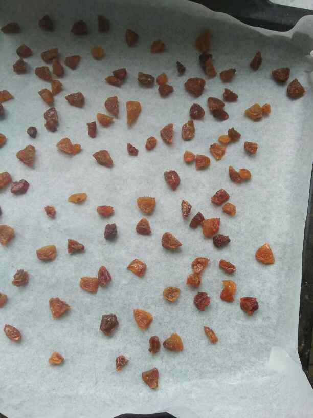 葡萄干蛋白卷步骤6