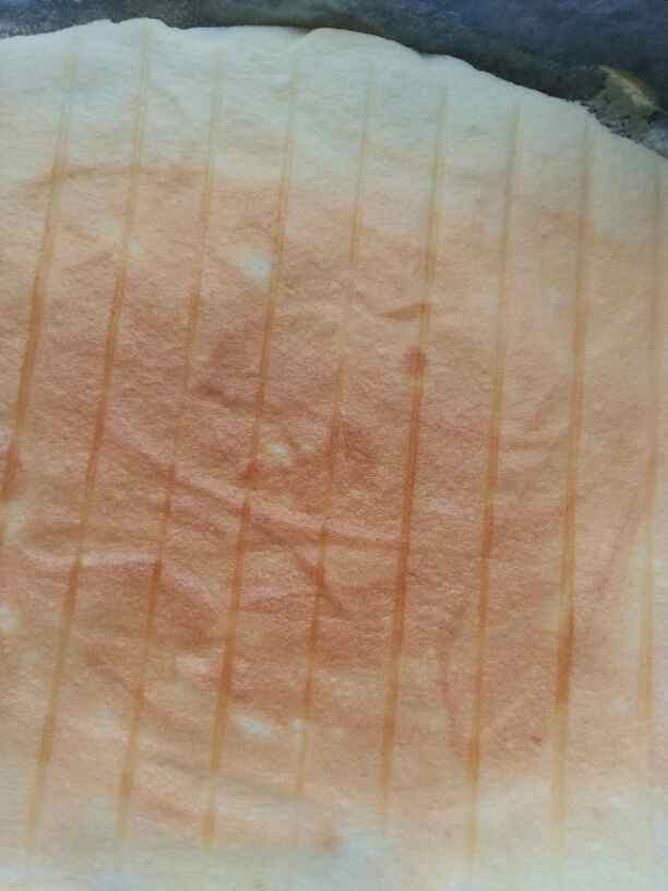 葡萄干蛋白卷步骤10