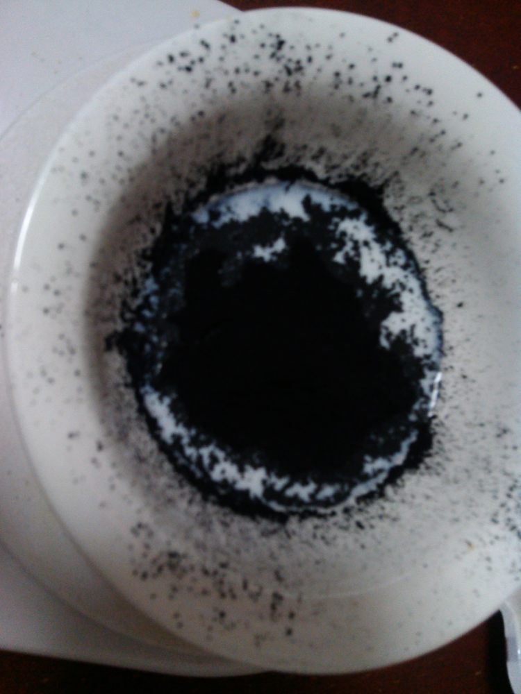 竹炭抹茶奶冻卷步骤5