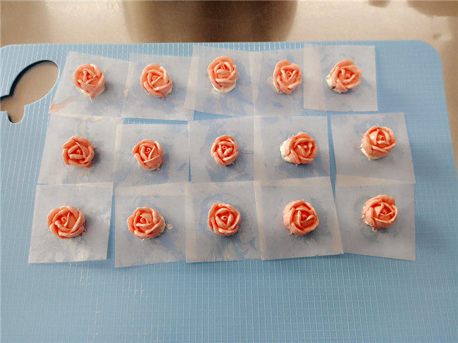 小玫瑰花奶油蛋糕步骤18