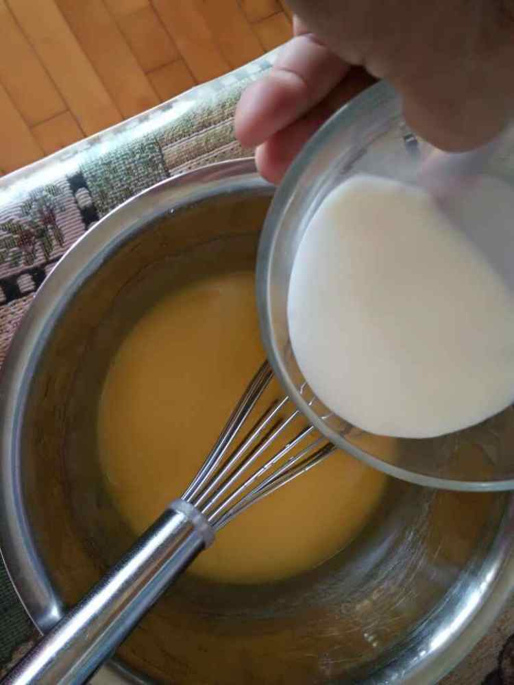 千叶纹蛋糕卷步骤4