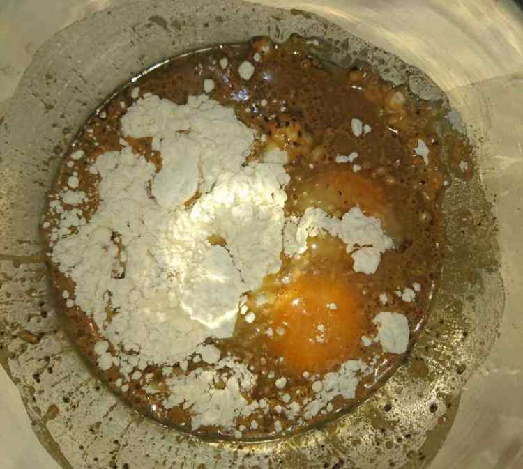 红茶中空戚风蛋糕步骤2
