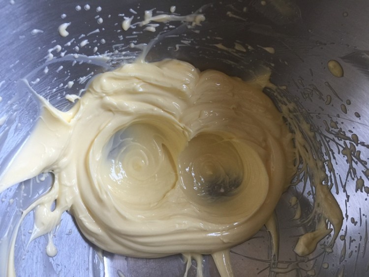 甘纳豆抹茶杯子蛋糕步骤2