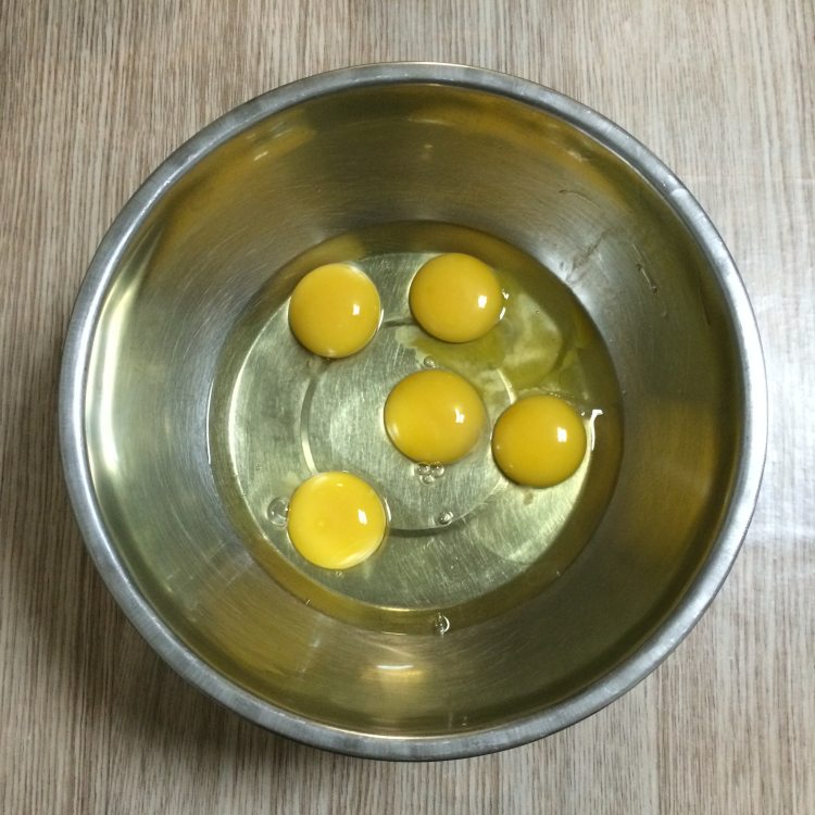 蓝莓夹心蛋糕步骤2