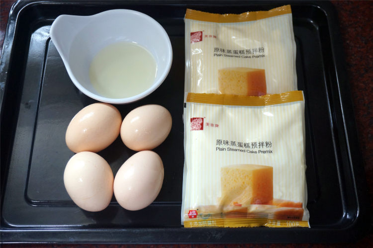电饭煲版：原味蒸蛋糕步骤1