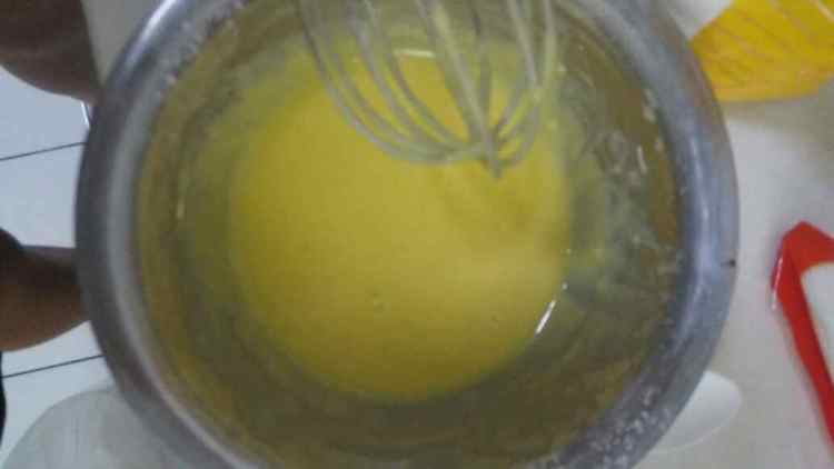 蔓越莓戚风蛋糕步骤4