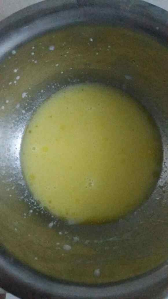 蔓越莓戚风蛋糕步骤2