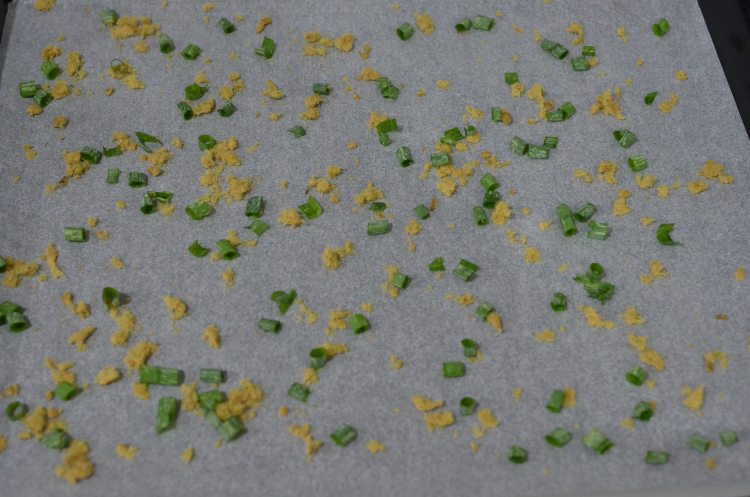 香葱火腿肉松蛋糕卷步骤1