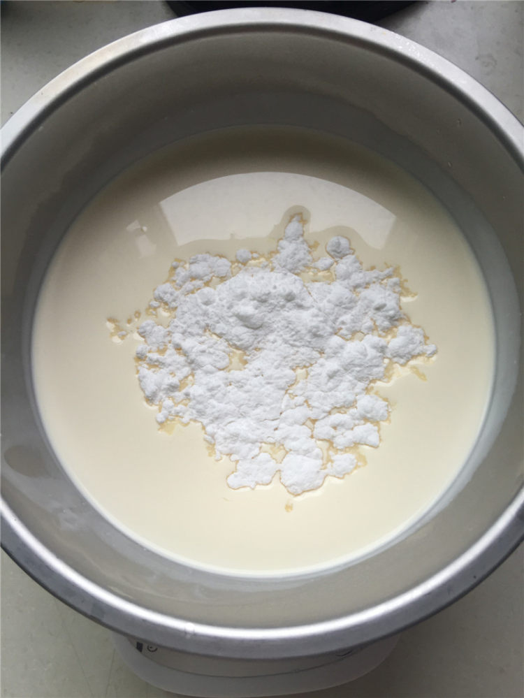 蓝莓爱心蛋糕步骤1