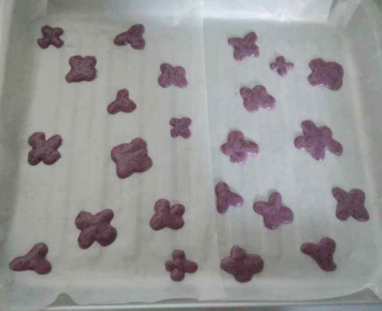 彩绘紫薯芒果蛋糕卷步骤8