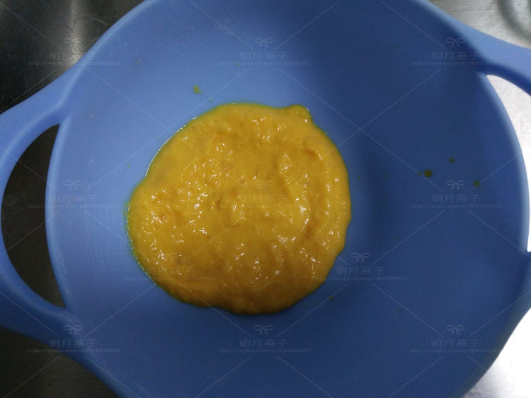 胡萝卜酸奶蛋糕步骤4