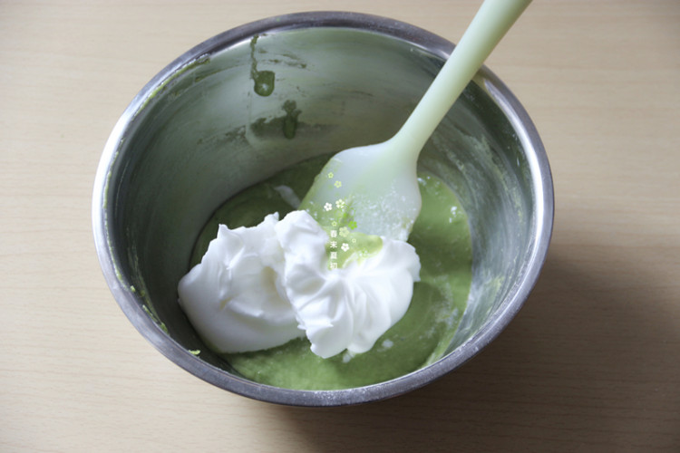 菠菜牛油果蛋糕步骤8