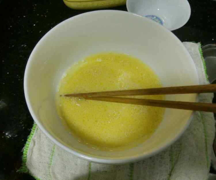 肉松沙拉蛋糕卷步骤3