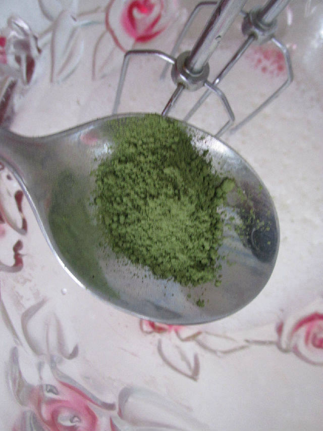 蜂蜜抹茶樱桃蛋糕步骤7