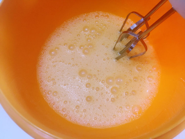 水果沙拉蛋糕杯步骤2