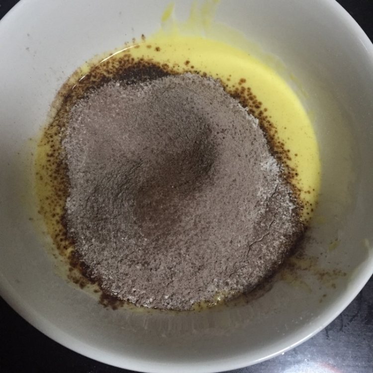 可可酸奶蛋糕步骤5