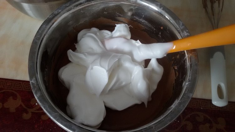 可可牛奶戚风蛋糕步骤6