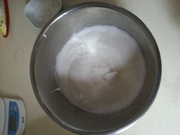 香蕉蔓越莓戚风步骤5