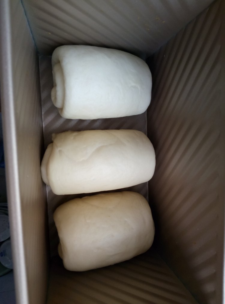 中种炼乳吐司步骤11