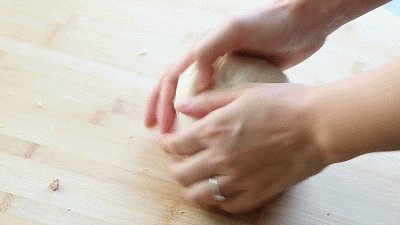 全麦坚果软欧包步骤3