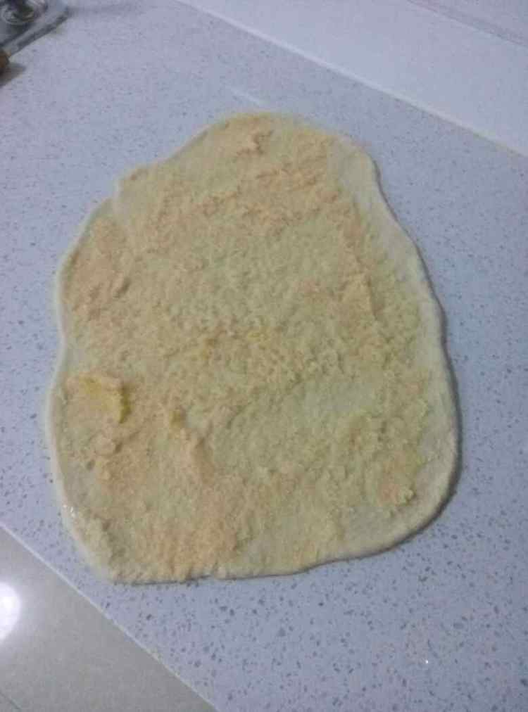 蝴蝶椰蓉面包步骤7
