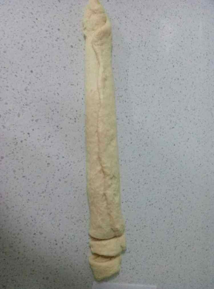 蝴蝶椰蓉面包步骤9