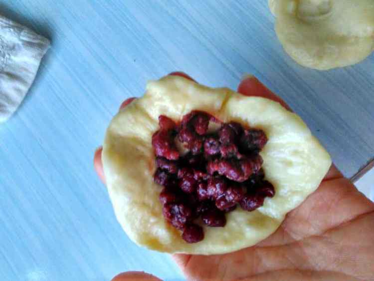 红豆面包步骤8