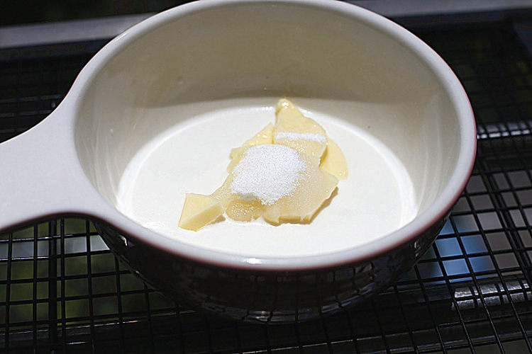 蔓越莓椰蓉小面包步骤6