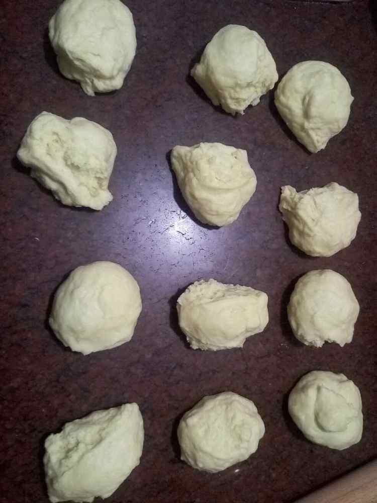 椰蓉红豆面包步骤6