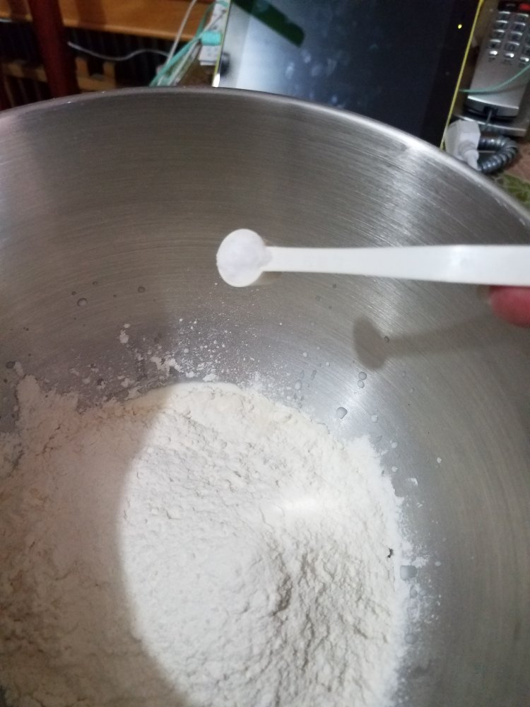 玫瑰花花环面包步骤3