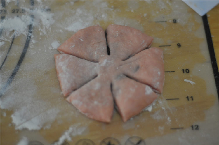 苋菜汁桃花包步骤10