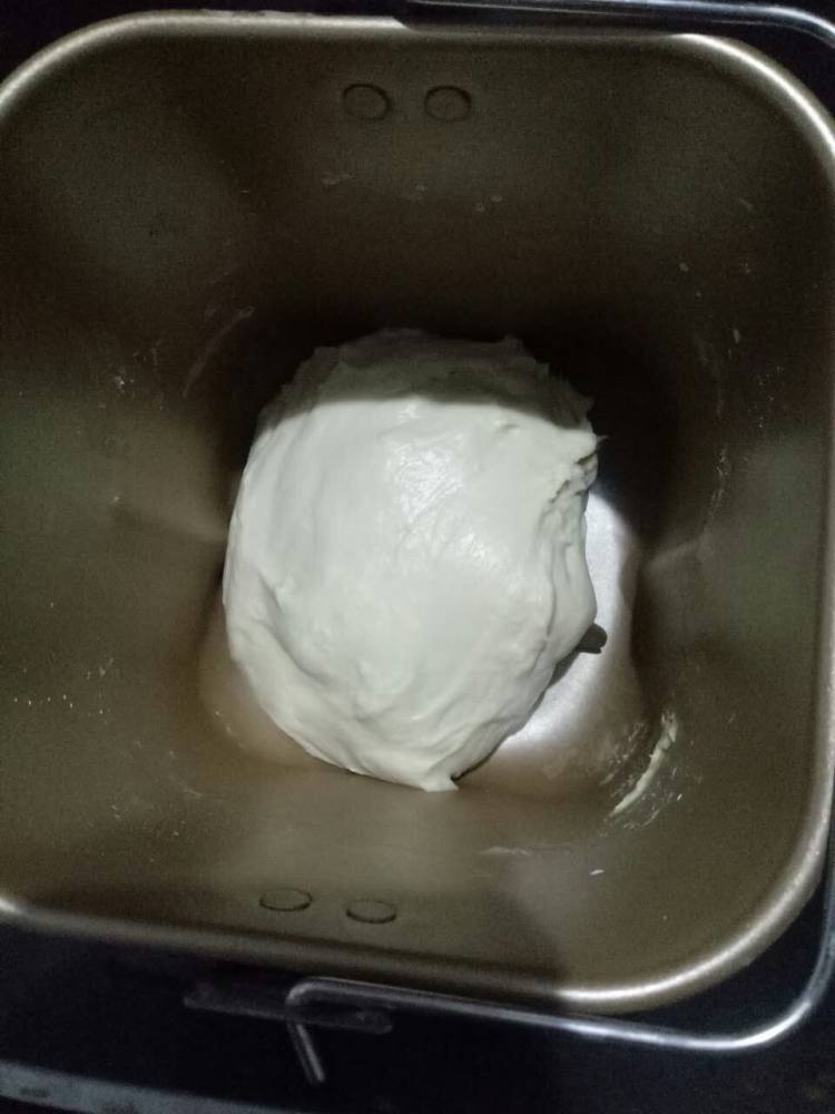 葡萄干面包步骤1