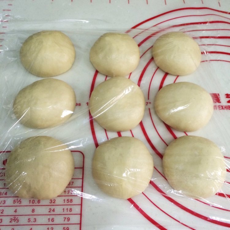 超软椰蓉面包步骤7