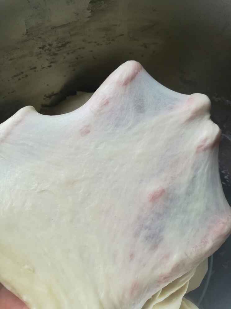 葡萄干花样面包步骤3