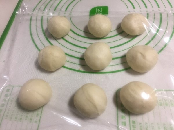 萌萌哒挤挤熊小面包步骤5
