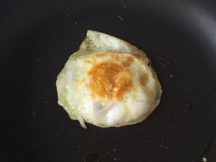 奥尔良芝士鸡腿堡步骤9