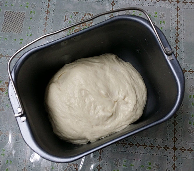 酸奶派盘面包卷步骤3