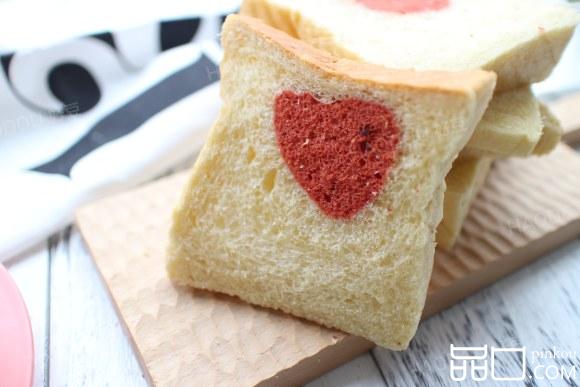 蛋糕夹心吐司