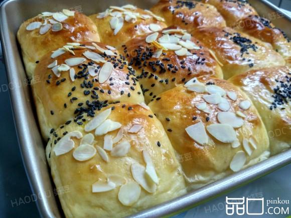 淡奶油小餐包