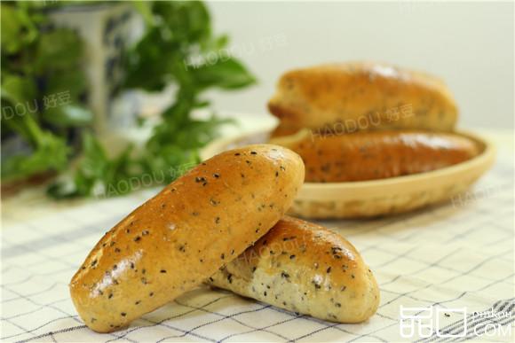 黑芝麻全麦早餐包