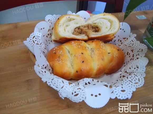 肉松沙拉面包