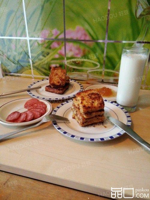 燕麦胚煎鸡蛋面包片