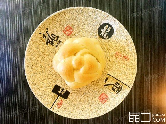 无蛋炼奶花球辫子面包