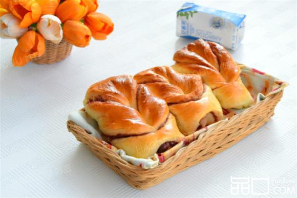 树叶豆沙面包