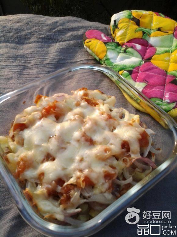 腊肠土豆披萨