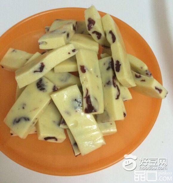 蔓越莓牛扎糖