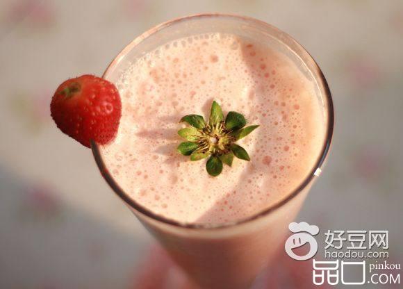 草莓奶昔