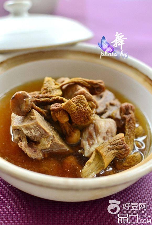 姬松茸炖排骨